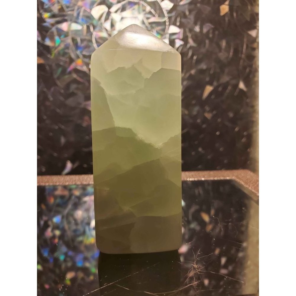 Pistachio Calcite Tower #31